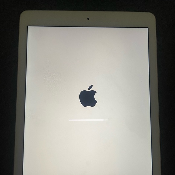 Apple IPad Air2 (Gold) - Picture 2 of 2